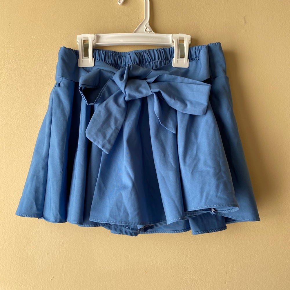 Blue ribbon skorts